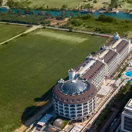 Lrs Port River & Hotel Side