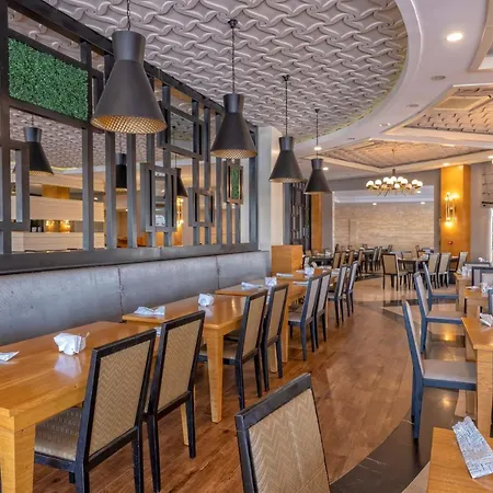 Szálloda Lrs Port River & 5*