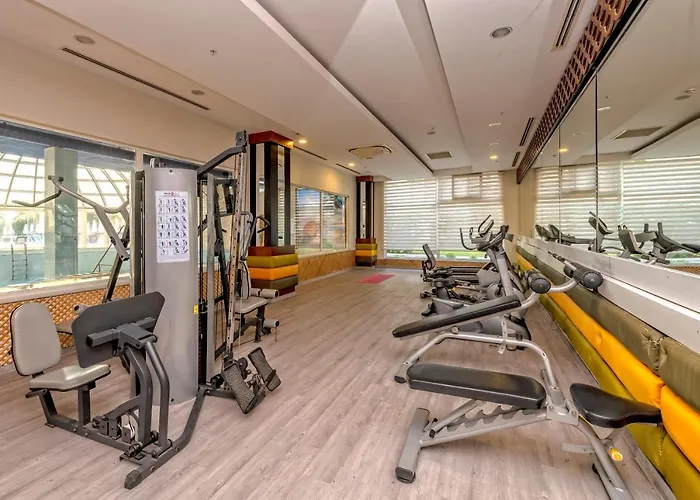 Lrs Port River & Hotel Side