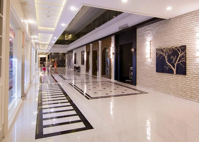 Lrs Port River & Hotel 5*