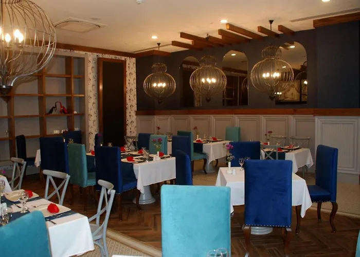 Lrs Port River & Hotel