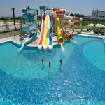 Lrs Port River & فندق